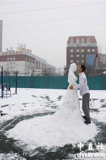 牛！下雪天的超爆笑玩法