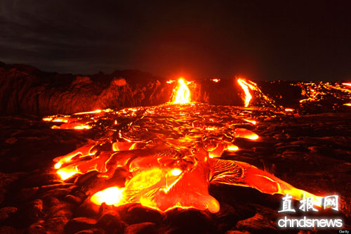 震撼！10张照片尽览火山熔岩景观