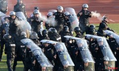  武汉举行中部四省特警反恐联合演练 