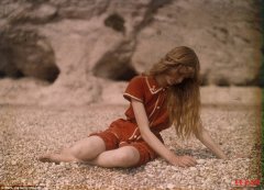  1913年红衣美女的彩色照片 