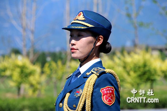 三军仪仗队女兵颜值比空姐还高6