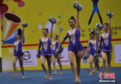  全国啦啦操冠军赛无锡开赛 吹响美少女集结号 