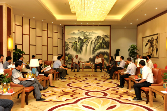 青海大学党委书记俞红贤调研西宁(康美)中药城