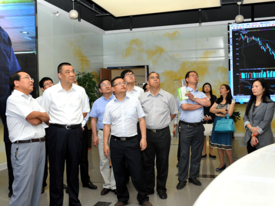 青海大学党委书记俞红贤调研西宁(康美)中药城