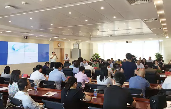 安惠公司出席“2015中国直销行业企业社会责任报告”发布会