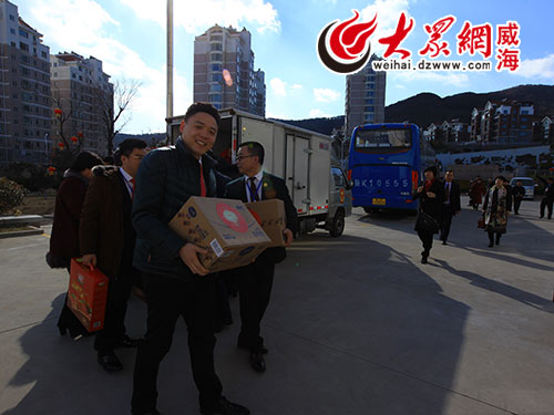 雅安人口105万_这次地震,雅安总人口153万, 三... 平均分给每个人是105万左右.(3)