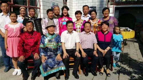 焦家良委员十年履职路：倾听民意，反映民生