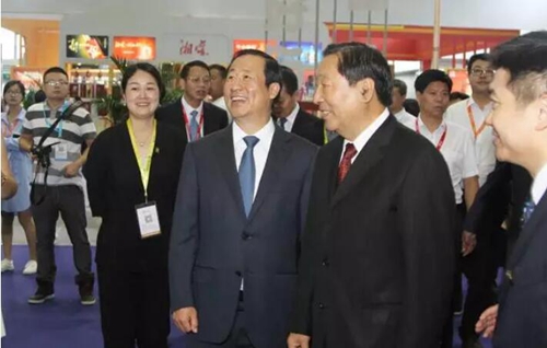 绿之韵董事长胡国安出席中国食品餐饮博览会