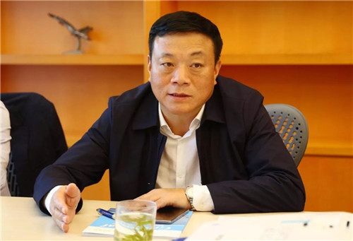 长沙国家高新区管委会党工委委员陈大庆一行莅临绿叶视察指导