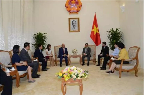 越南国家副总理会见天狮集团董事长李金元先生