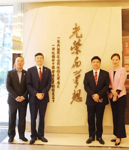 绿之韵胡国安董事长陪同长沙市人民政府副市长邱继兴一行赴港考察