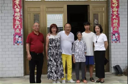 炎帝百年树人公益行 爱心回访暖人间