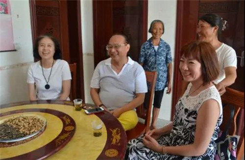 炎帝百年树人公益行 爱心回访暖人间