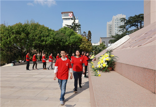 学习红色精神 | 不忘初心，理想科技集团党委走进抗战胜利纪念堂
