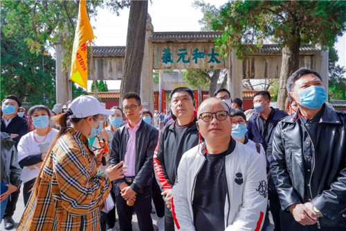 “缅怀先圣 问道天下” 永春堂德和举办祭孔大典